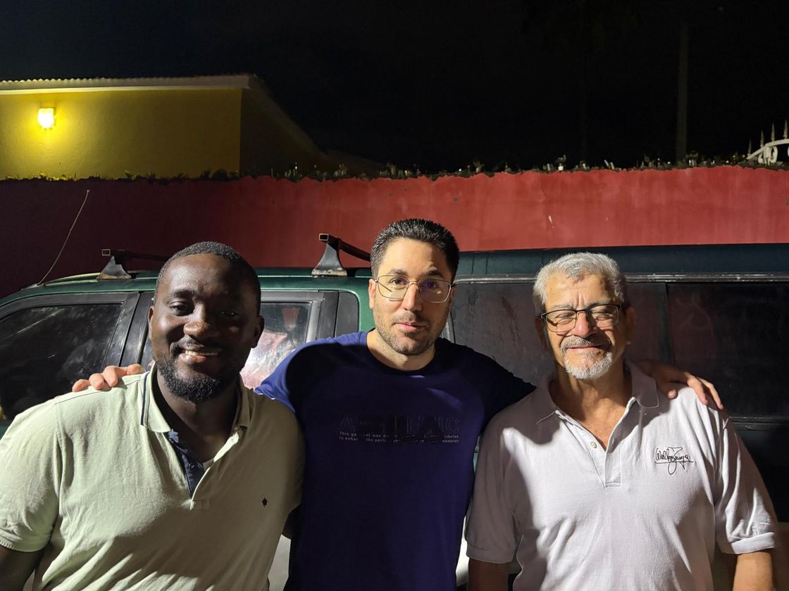 Parte del equipo reunido en Bissau